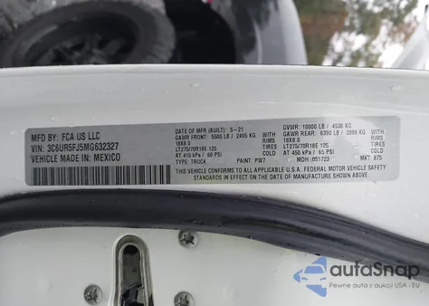 2021 Ram 2500 Laramie 4X4 6'4 Box z USA, uszkodzony, nr VIN 3C6UR5FJ5MG632327